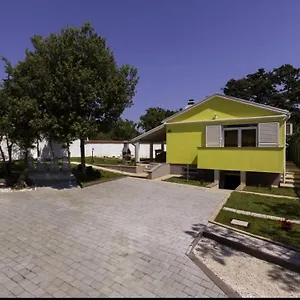 https://kuca-za-odmor-dean.in-istria.net